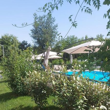 Atria Urban Resort Bucarest Esterno foto