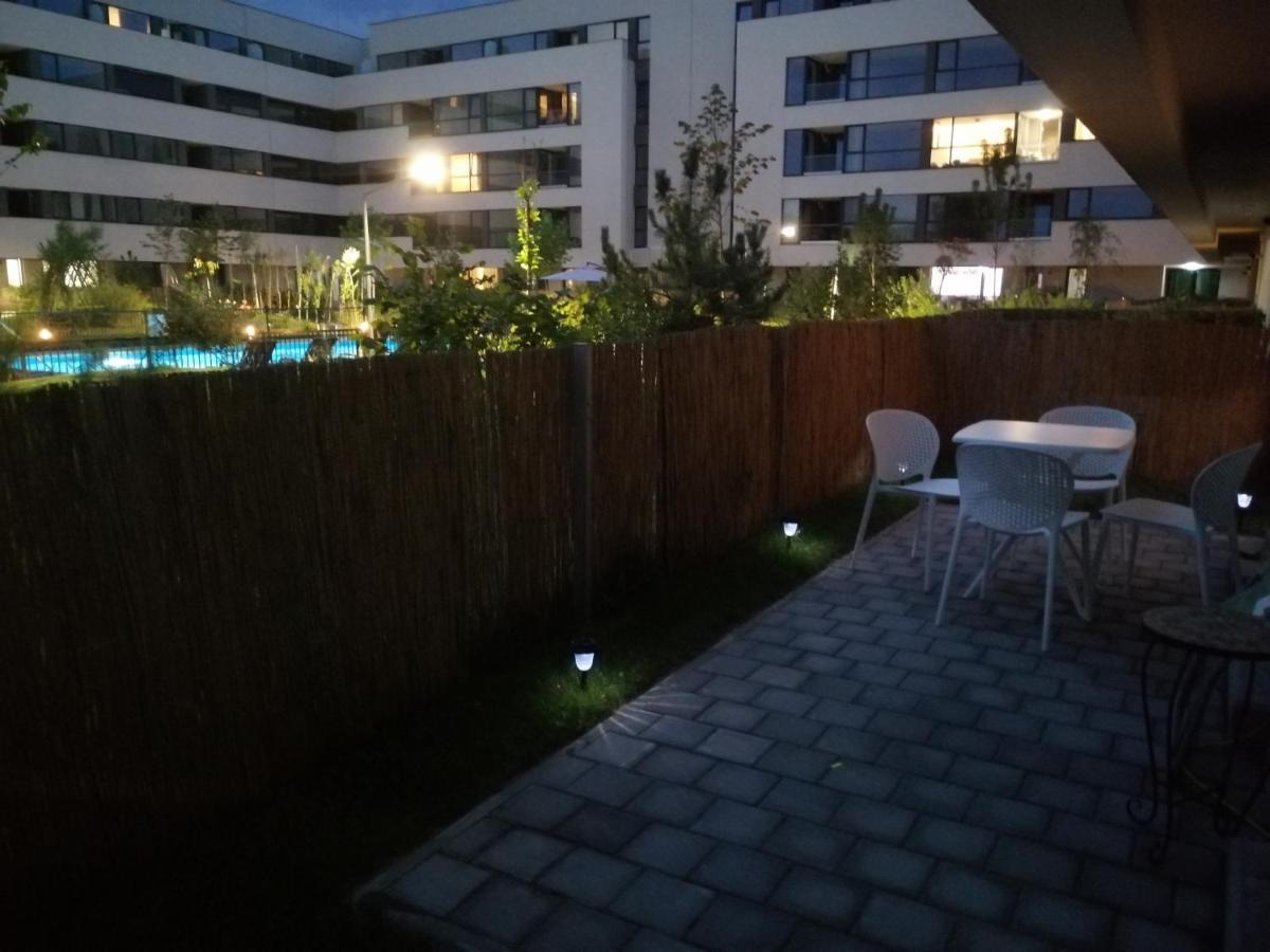Atria Urban Resort Bucarest Esterno foto